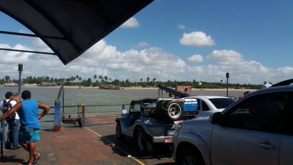 Buggy e 4x4 na balsa de Lucena